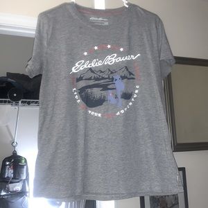 Eddie Bauer graphic tee size M